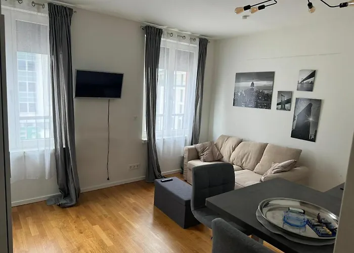 Berlin Apartment Genthiner 1
